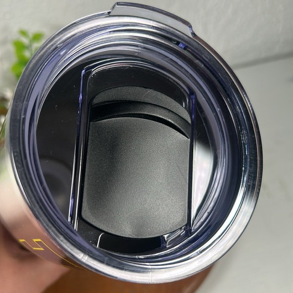 University of Michigan Stainless Steel 24oz Tumbler M logo Slide Close Lid NEW - Picture 7 of 14